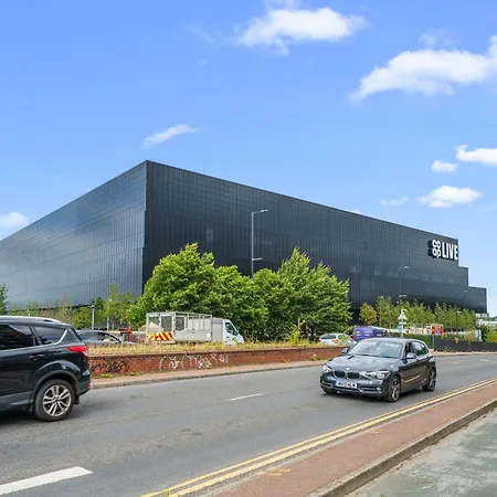 Modern Spacious 2Bedroom Apartment Great! Location By Etihad Mancity Stadium& Coop Live Arena-2